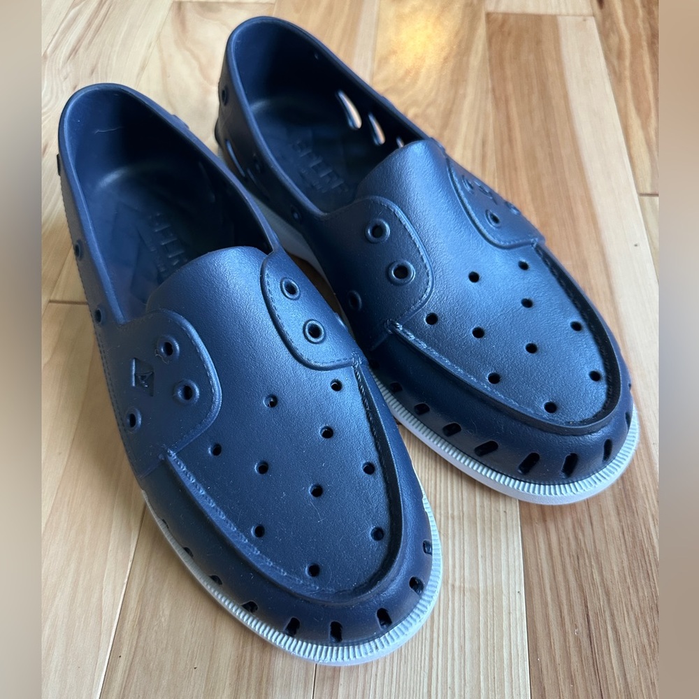 Sperry Authentic Original Boat Float shoe, navy, women’s size 11